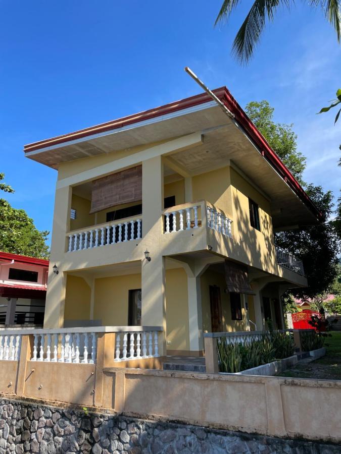 C - Side Inn Мамбахао Экстерьер фото